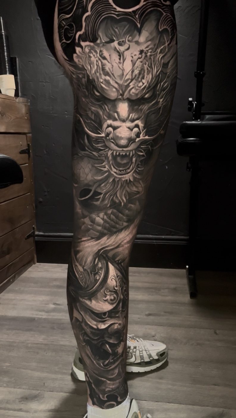 Japanese dragon at THRONE, Northampton